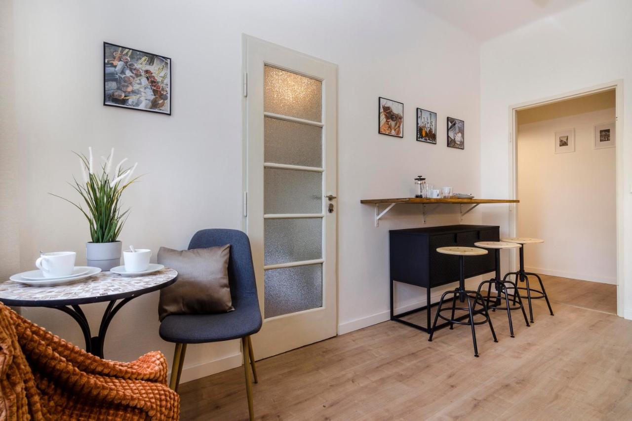 Apt In Prague Charles Bridge 1Km By Michal&Friends 外观 照片