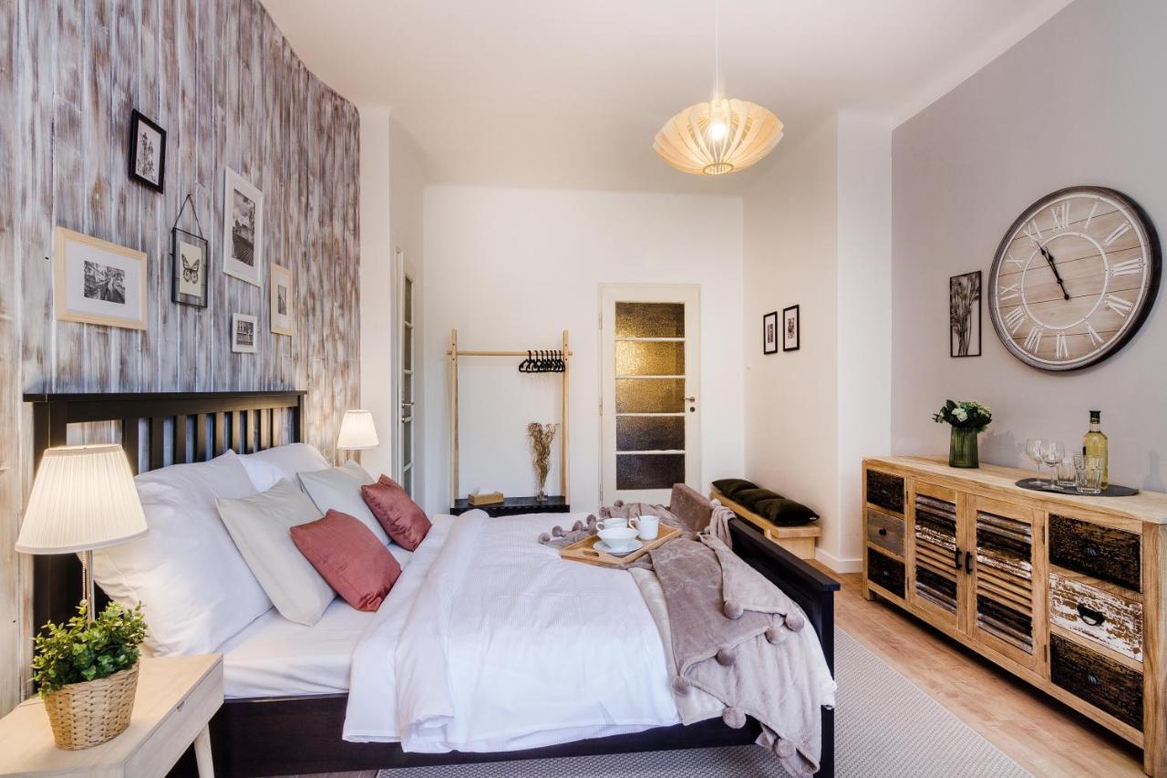 Apt In Prague Charles Bridge 1Km By Michal&Friends 外观 照片