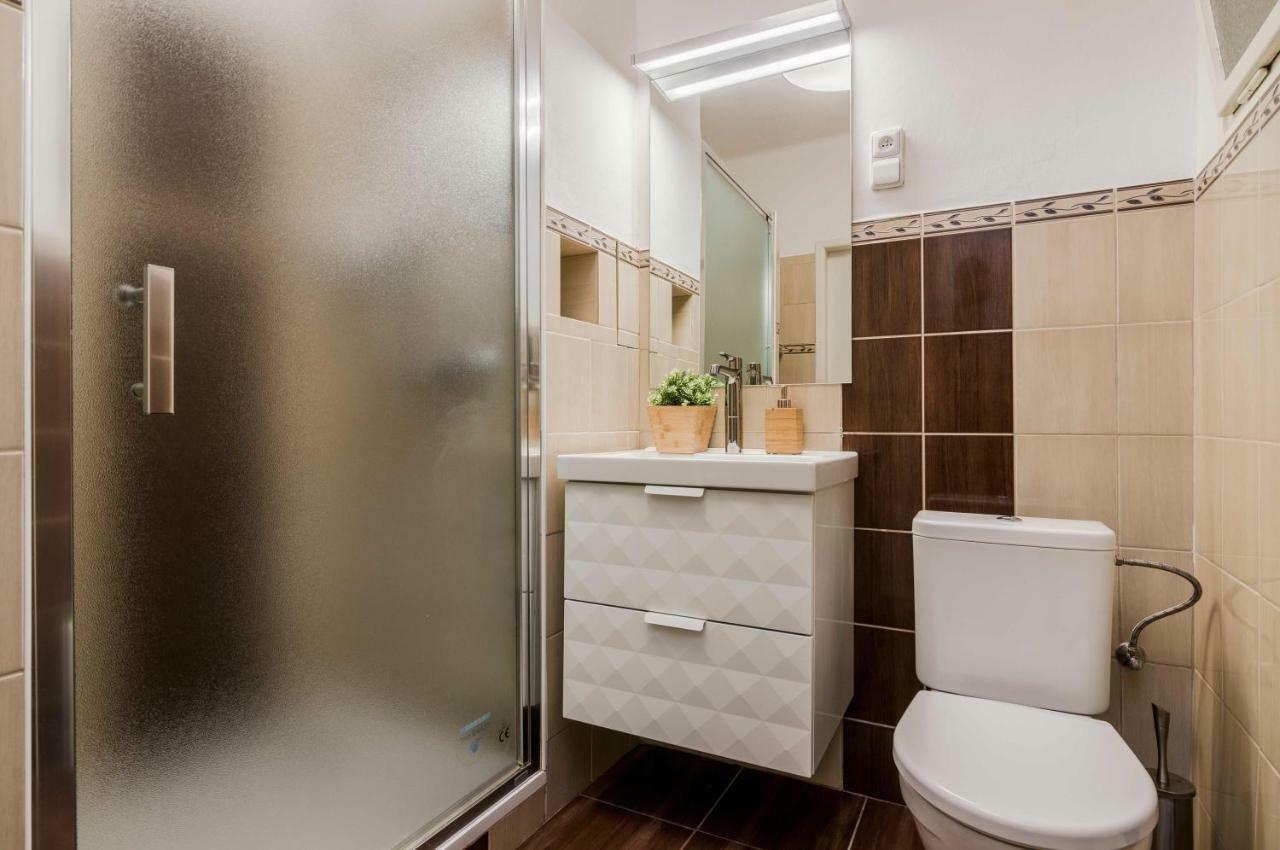 Apt In Prague Charles Bridge 1Km By Michal&Friends 外观 照片